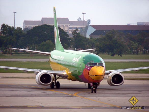 Boeing 737-4D7